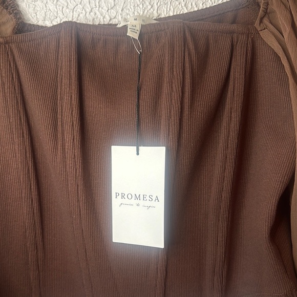Promesa Brown Ruched Long Sleeve Crop Blouse - Picture 2 of 11